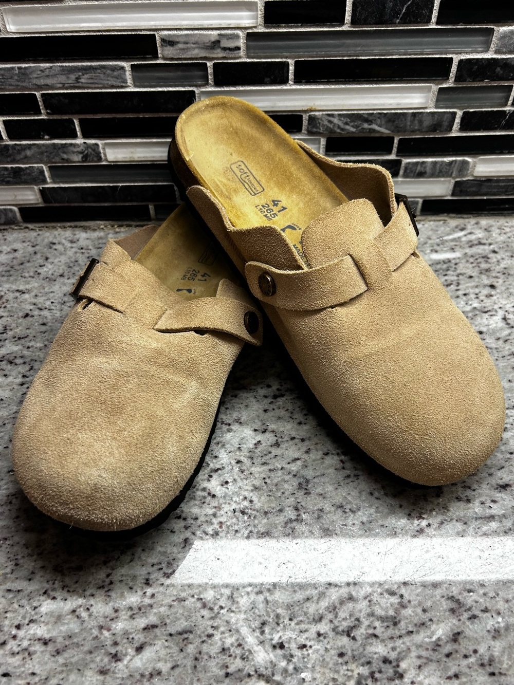 Birkenstock Boston tan suede slip on clogs women’s 10, mens 8 narrow